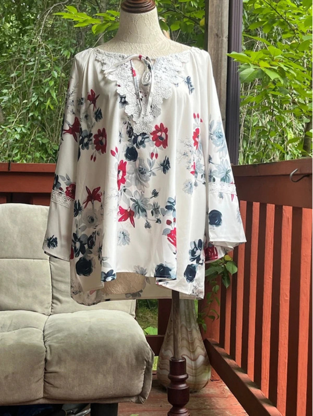 3XL floral blouse flared sleeves